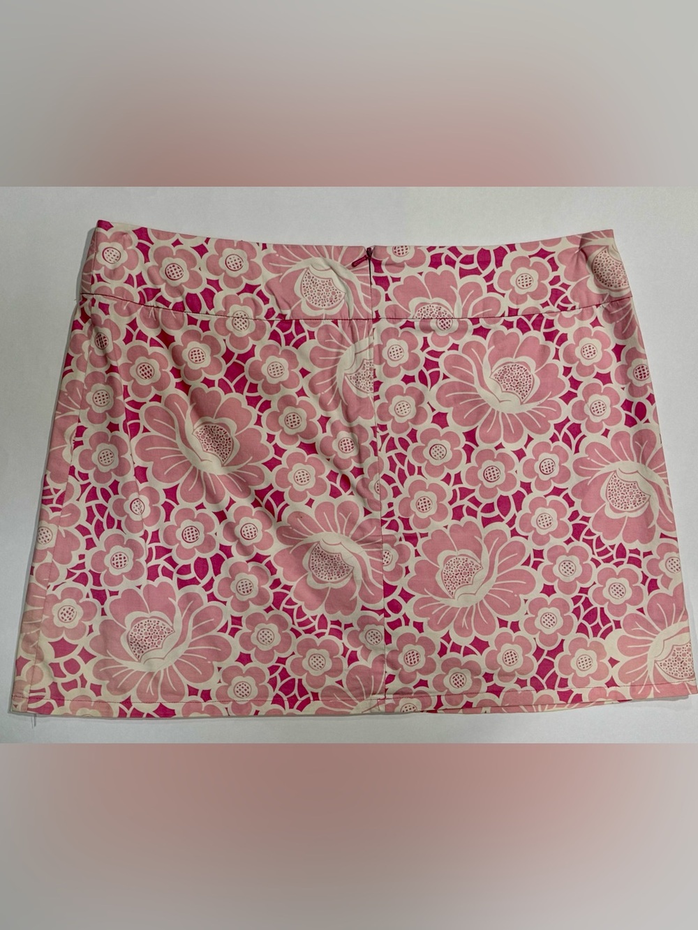 Lilly Pulitzer Pink Floral Skort Size 8 - Ribbon Tie Zip Back - Picture 4 of 5